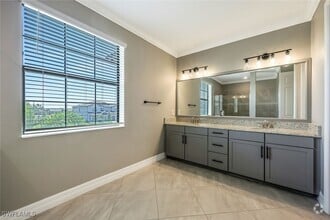 Building Photo - 17858 Rosehill Ct