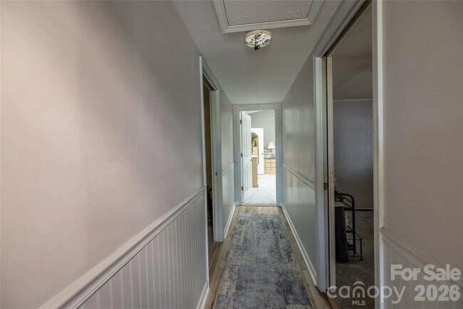 Building Photo - 138 Strand Dr