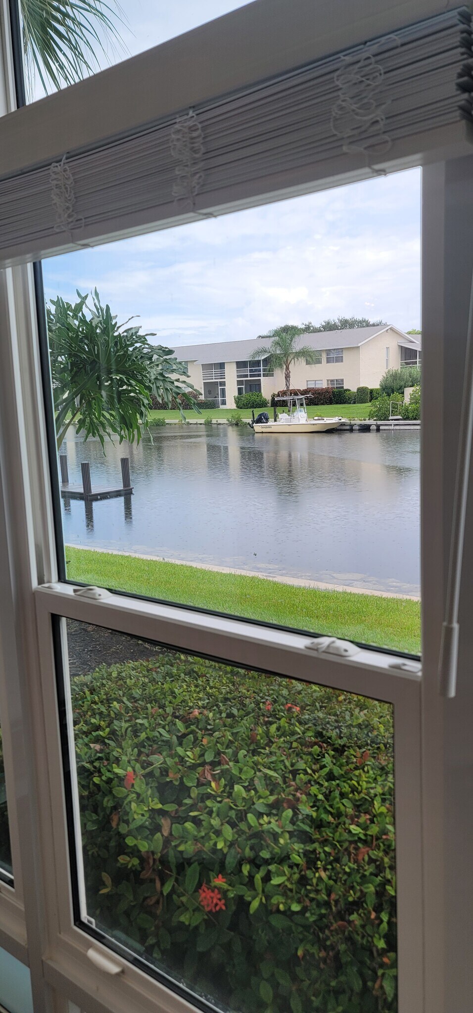 Building Photo - 1830 Robalo Dr