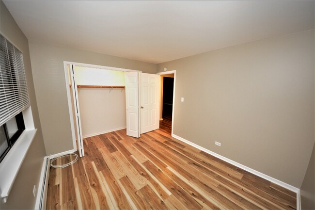 Building Photo - 319 Bluff Ave