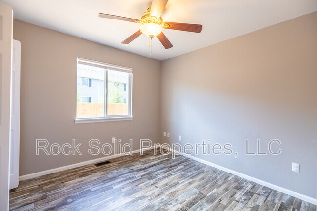 Building Photo - 1113 Banjo Ct