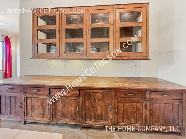 Building Photo - 1621 E Crimson Canyon Pl