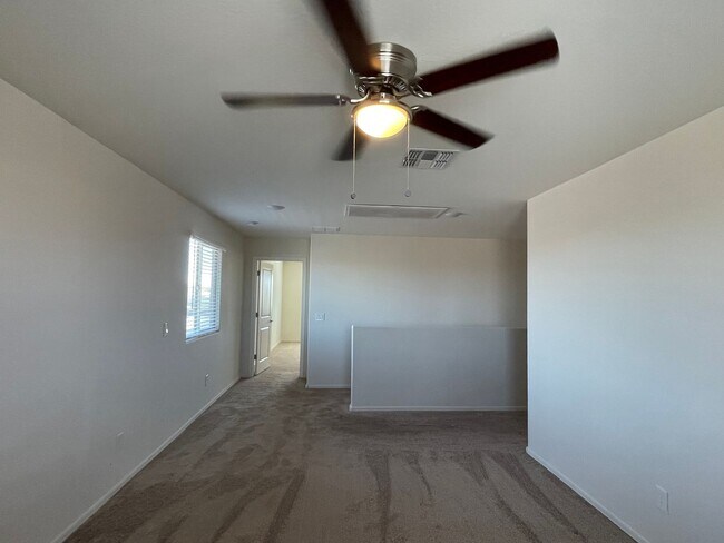 Building Photo - Spacious New-Build Family Home!