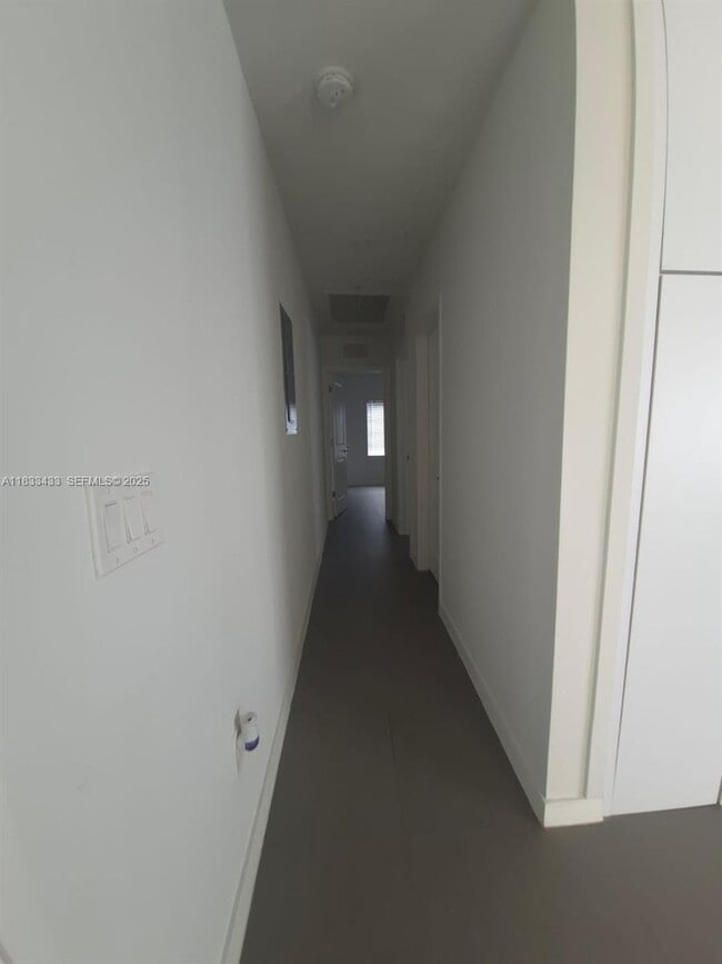 Building Photo - 1211 Euclid Ave