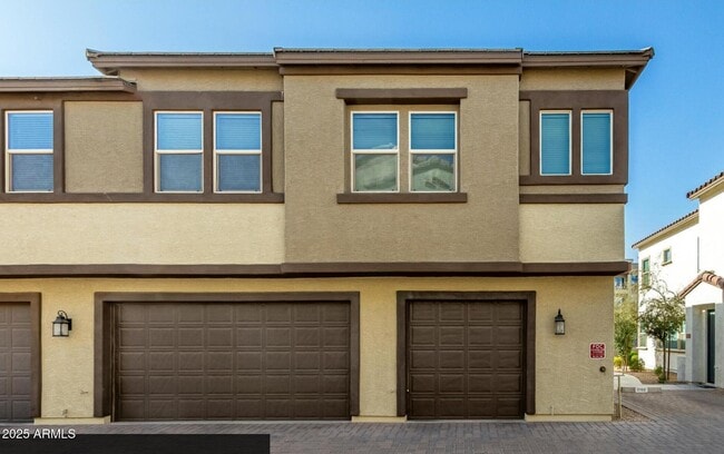 Building Photo - 14870 W Encanto Blvd