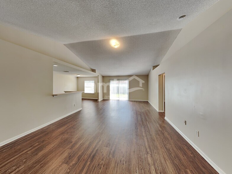 Building Photo - 11134 Lauren Oak Ln