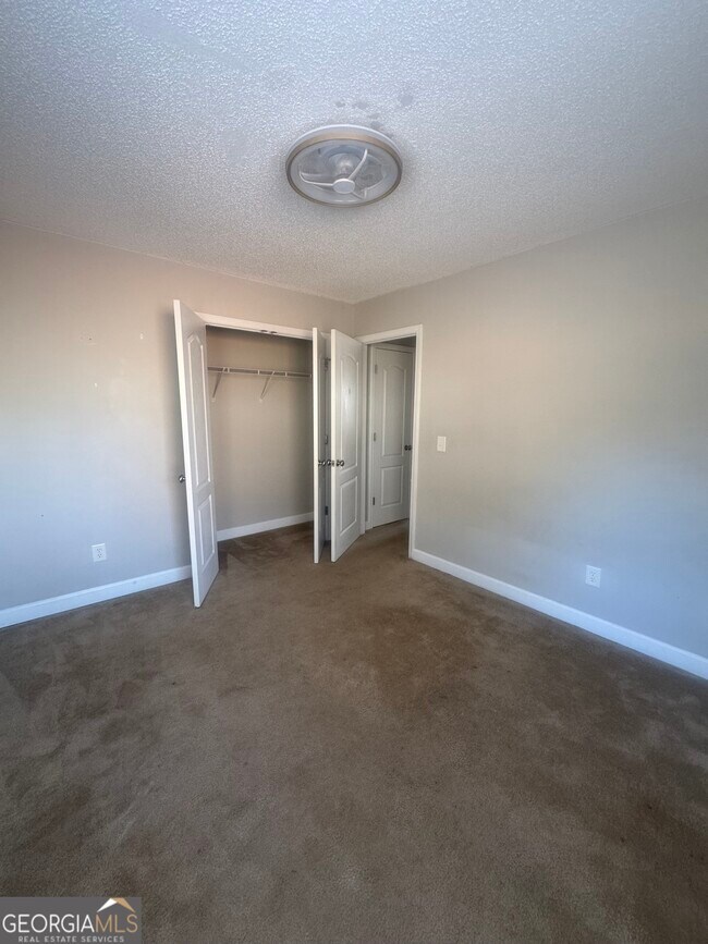 Building Photo - 180 Laurel Oaks Ln