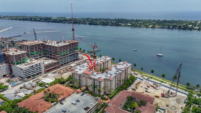 Building Photo - 1801 N Flagler Dr