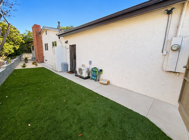 Building Photo - 5095 Faber Way