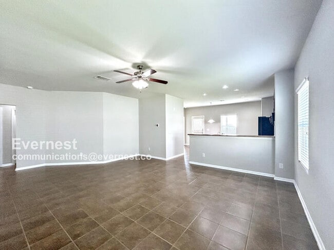 Building Photo - 396 Waterloo Dr
