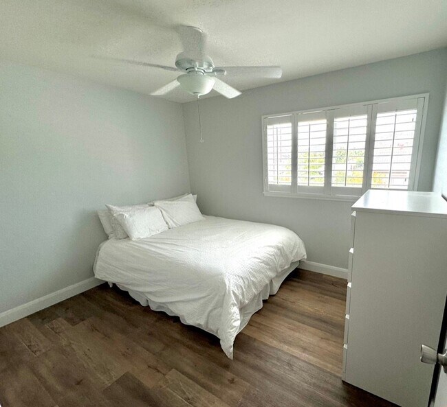 Building Photo - 10692 Braverman Dr