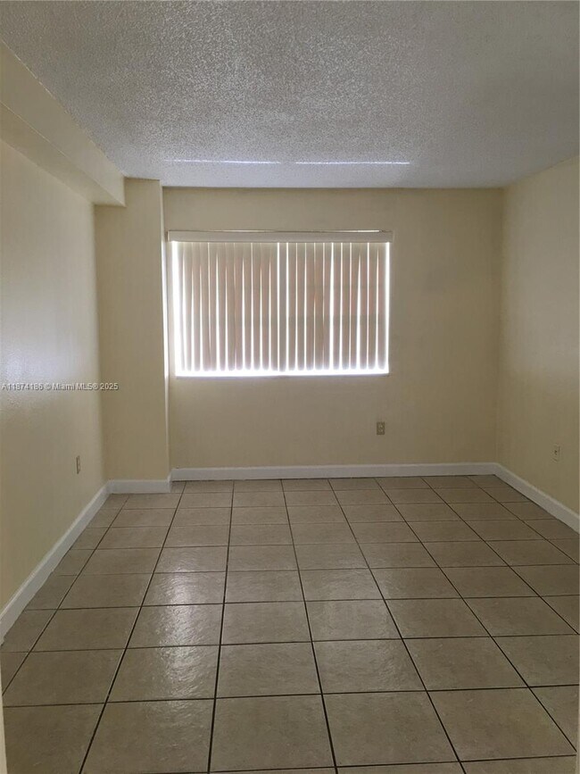 Building Photo - 10900 SW 104th St