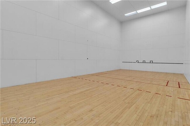 Building Photo - 4525 Dean Martin Dr