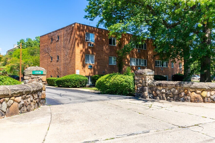 Interior Photo - Shady Cove Apartments