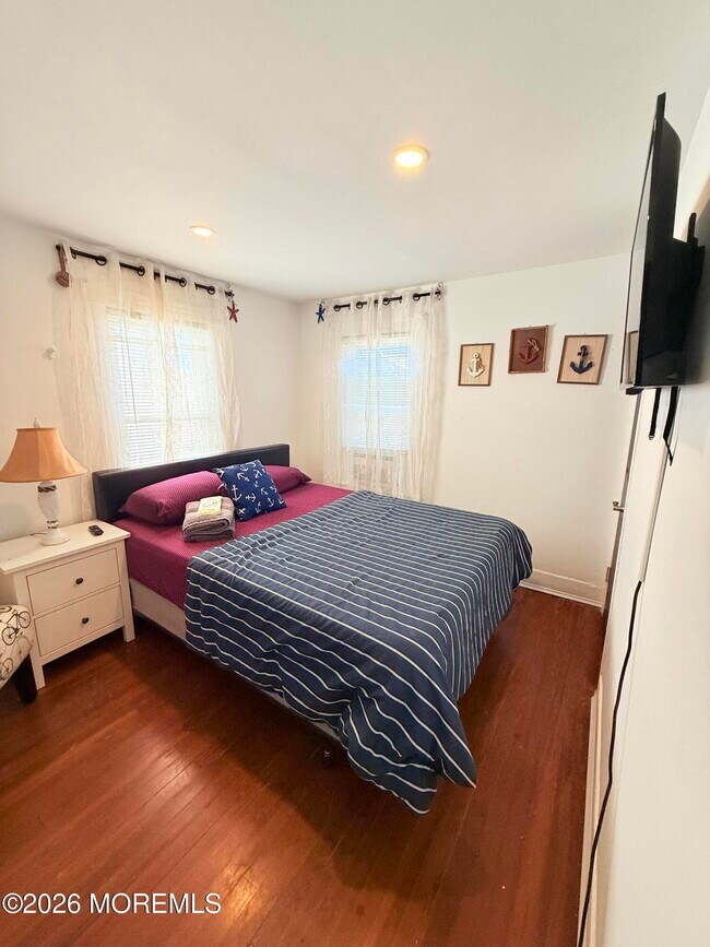 Building Photo - 1139 Asbury Ave