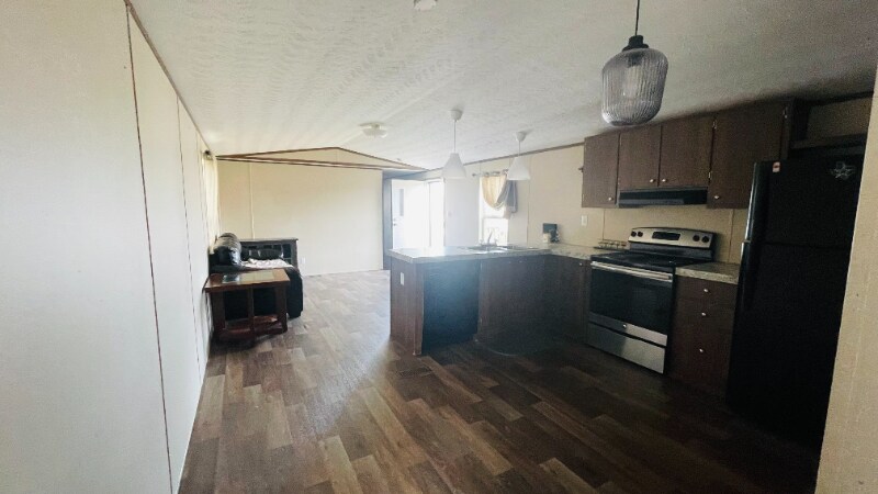 Building Photo - 2800 Halite Bend