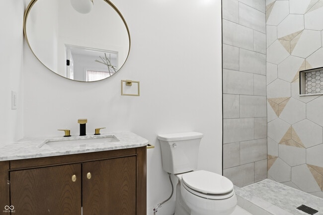 Building Photo - 29 N State Ave