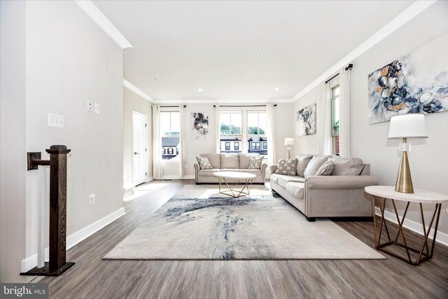 Building Photo - 6042 Fallfish Ct