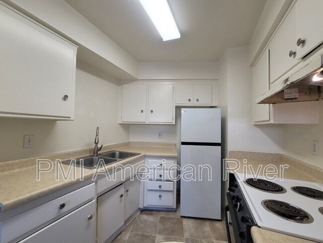 Building Photo - 6124 Terrell Dr