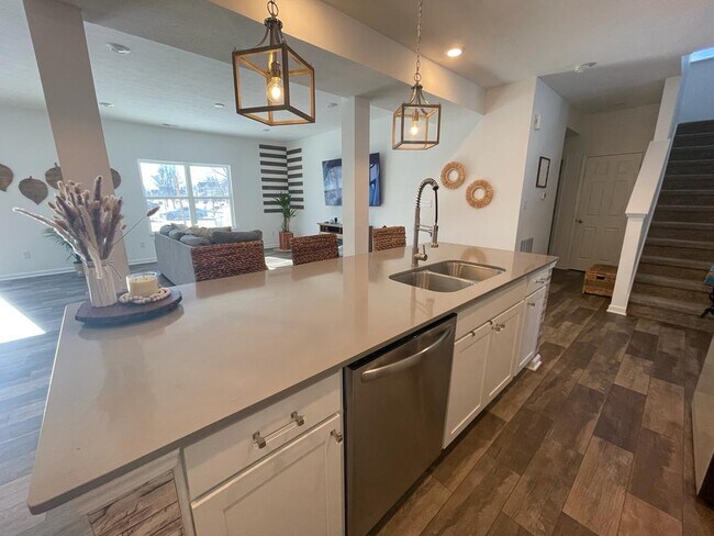 Building Photo - 10247 Caprock Canyon Dr