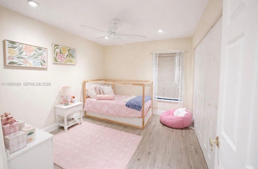 Building Photo - 20888 Sugarloaf Ln