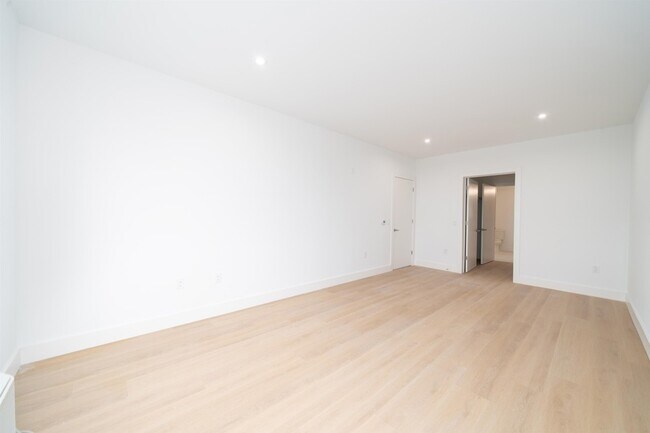 Building Photo - 3309 Liberty Ave