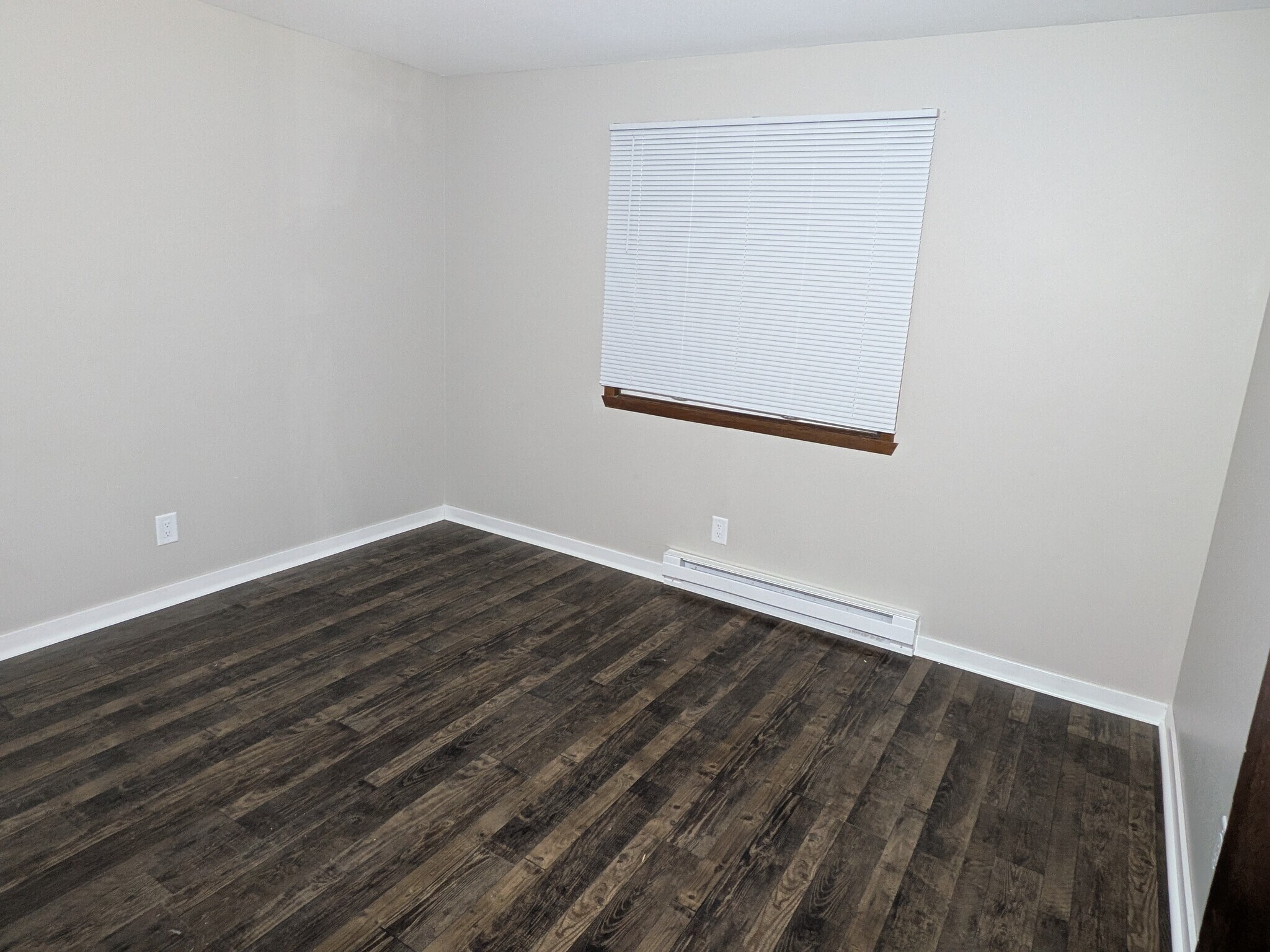 Building Photo - 5182 Seaton Hall Dr