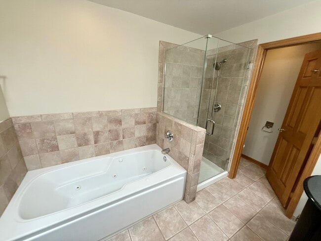 Building Photo - 153 Fulbright Ln