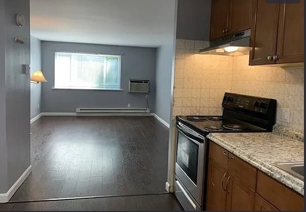 Building Photo - 61 Fairmount St