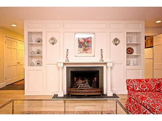 Building Photo - 434 Bellevue Ave