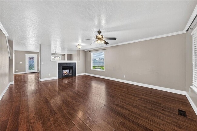 Building Photo - Beautiful NW Meridian Home with Privacy and Community Amenities