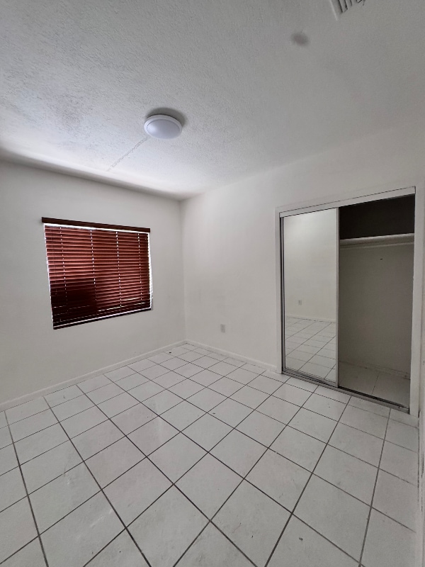 Building Photo - 7625 SW 21st Terrace