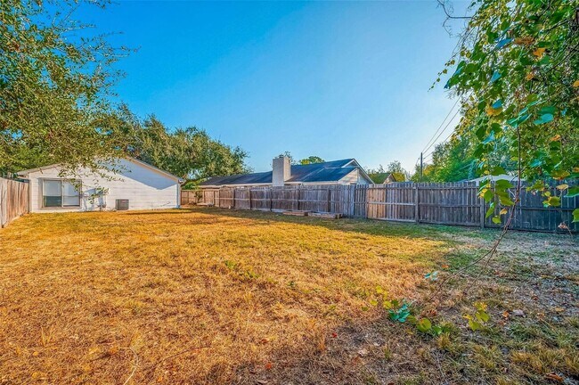 Building Photo - 18211 Dinner Creek Dr