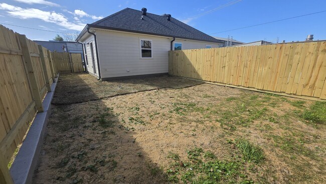 Building Photo - 3625 Park Blvd