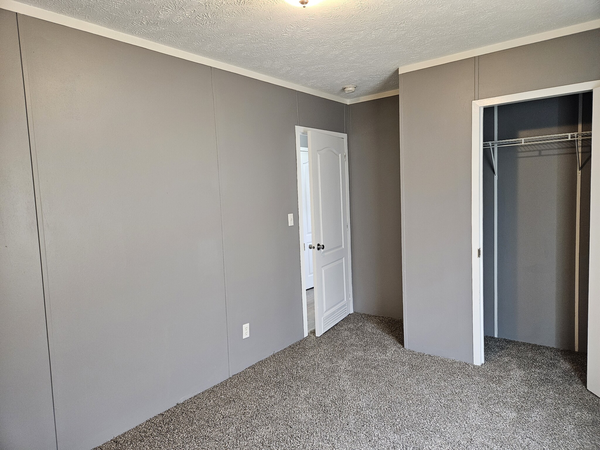 Building Photo - 94 Lynnwood Cir