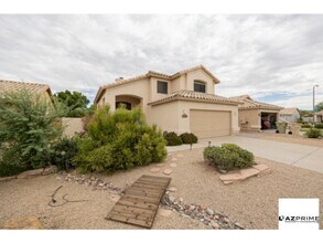 Building Photo - Elegant 3/2.5 Glendale Home in Hillcrest -...