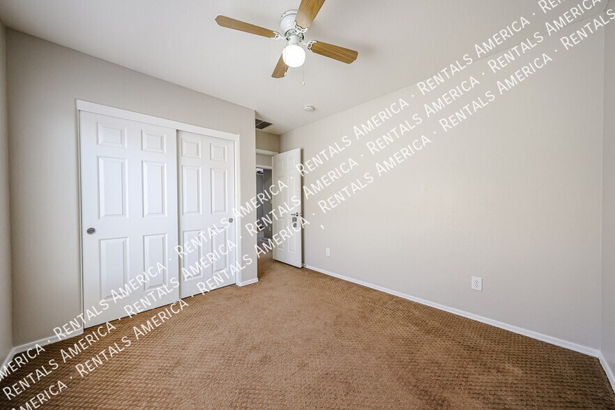 Building Photo - 3751 Desert Creek Ln