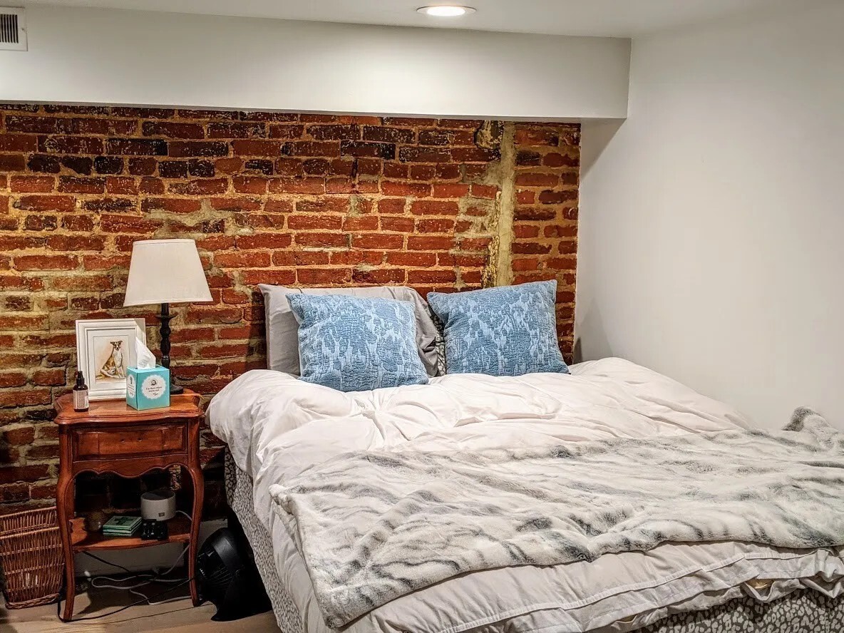 1st bedroom, furnished - 1317 Irving St NW