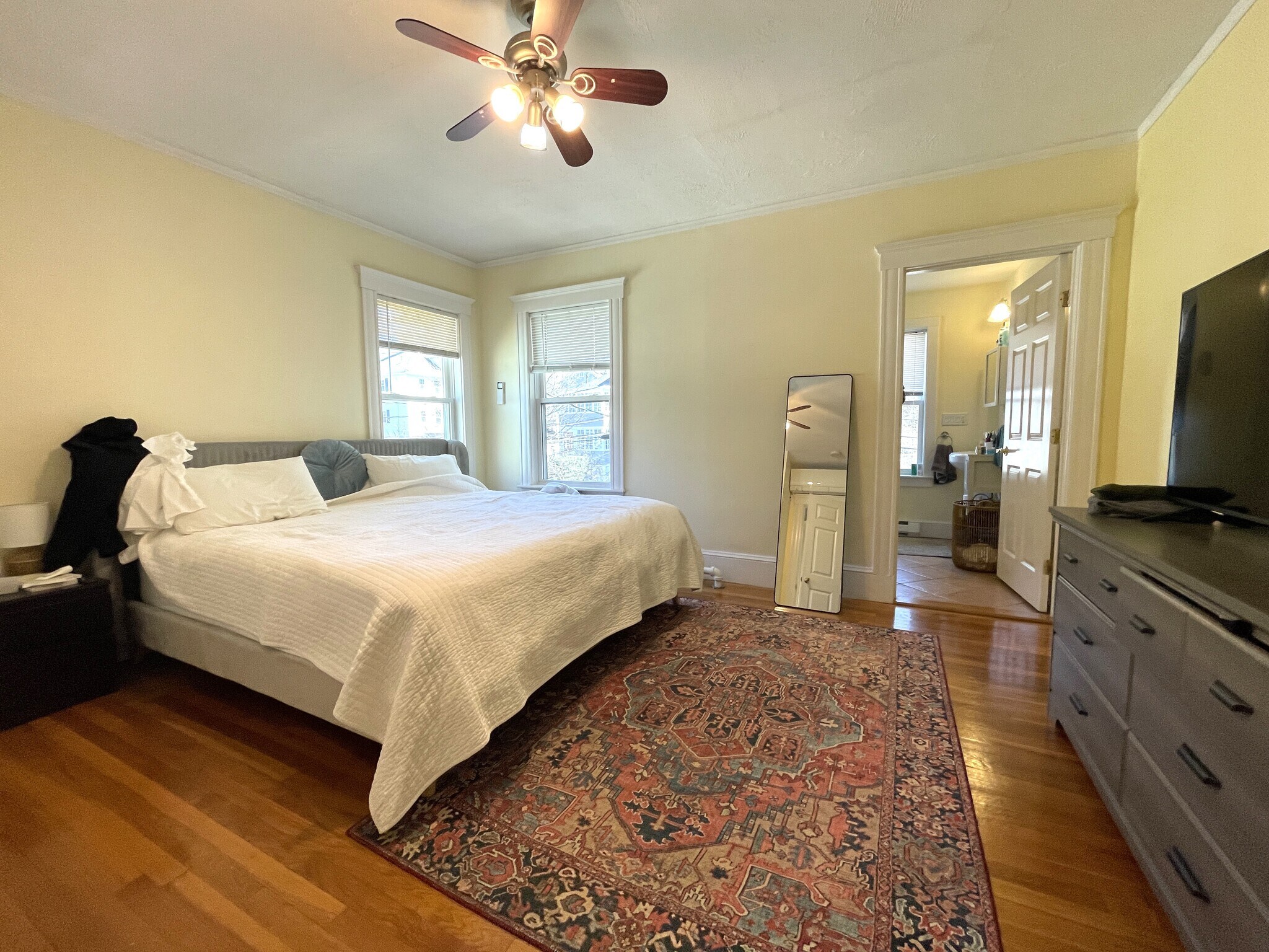 Building Photo - 15 Westbourne Rd