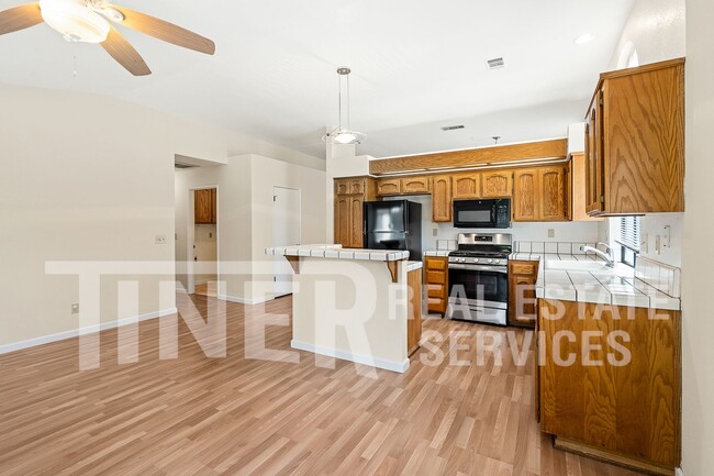 Building Photo - 8501 Yellowtail Way