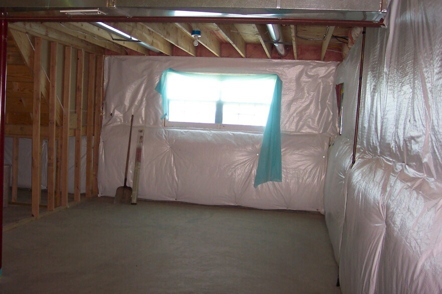 Building Photo - 8435 Chesley Dr