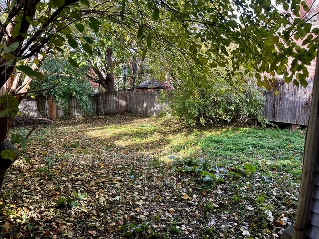 Building Photo - 346 Beaver St