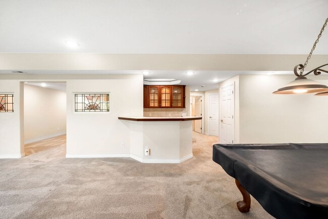 Building Photo - Luxury 6BD, 5BA Recently Remodeled Littlet...