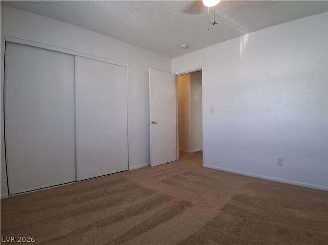 Building Photo - 1333 Kari Lee Ct