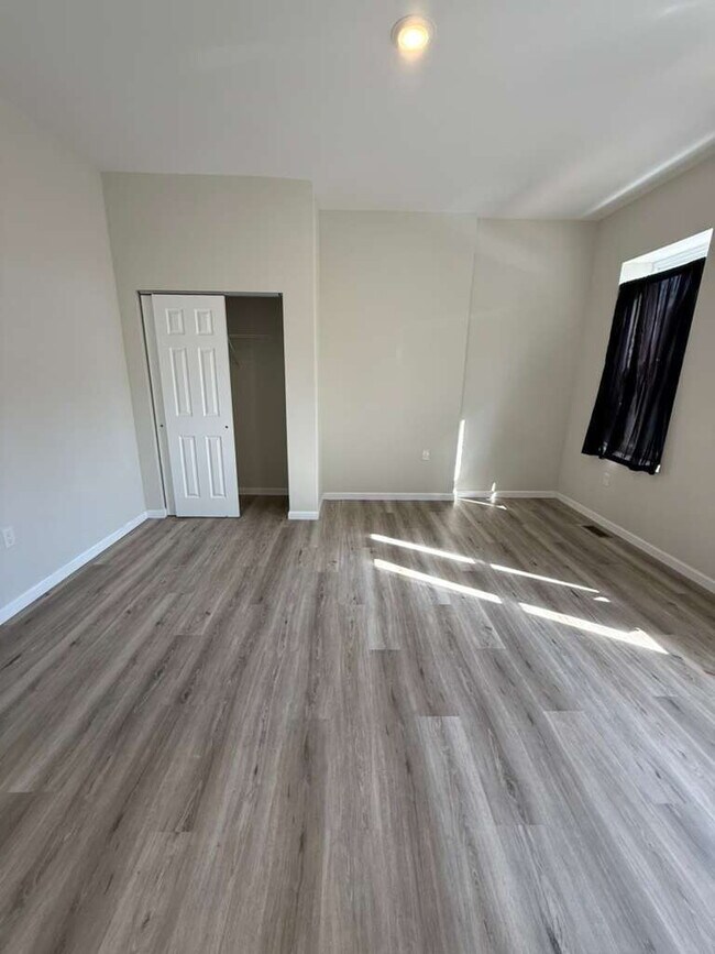 Building Photo - 3215-3217-3217 Nebraska Ave