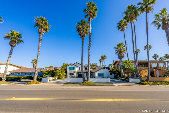 Building Photo - 1153 Sunset Cliffs Blvd