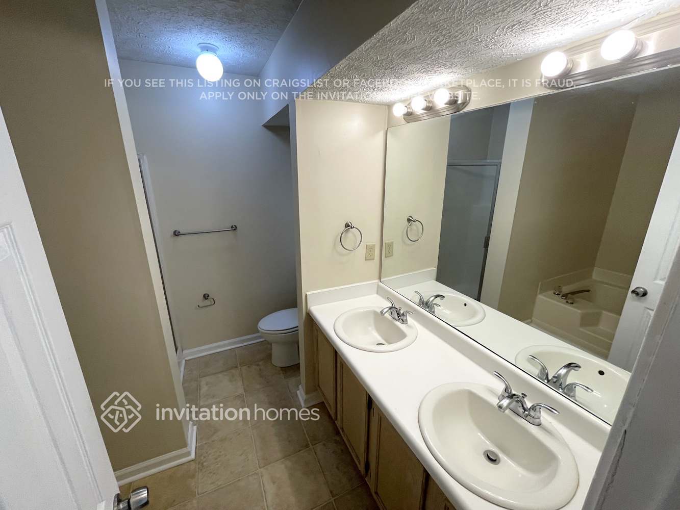 Building Photo - 4004 Daylily Way