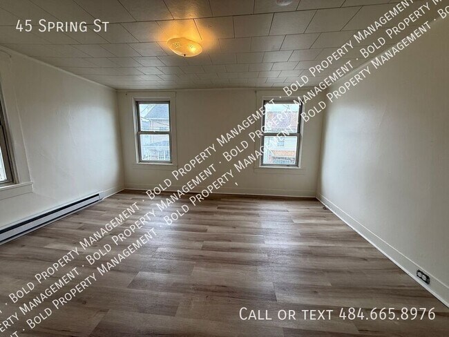 Building Photo - 45 Spring St