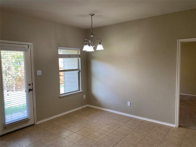 Building Photo - 1121 Lake Hollow Dr
