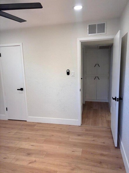 Building Photo - 8233 N 29th Ave